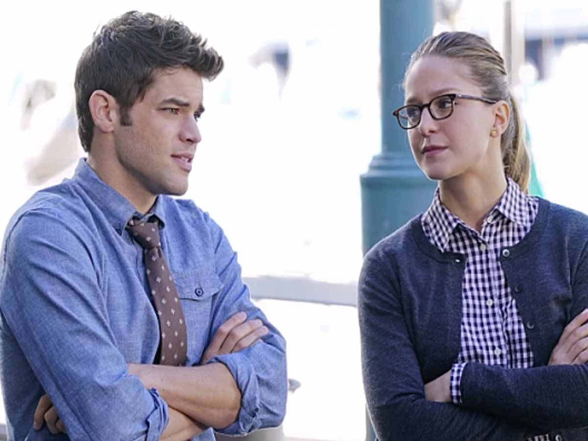 IBLIS MAGAZINE Los super genios de la televisión