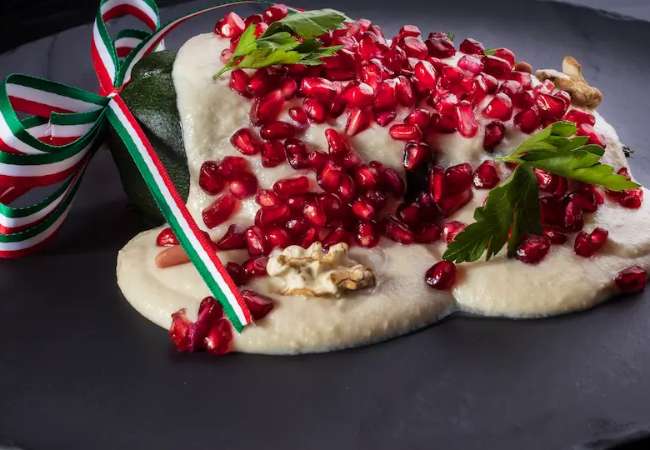 chile en nogada imagenes IBLIS MAGAZINE