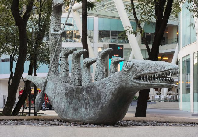 Escultura cocodrilos IBLIS MAGAZINE