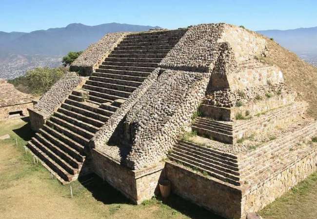 monte2 IBLIS MAGAZINE